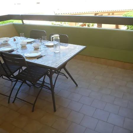 2 Pieces Avec Acces Direct Plage, Terrasse Et Parking - Fr-1-387-146